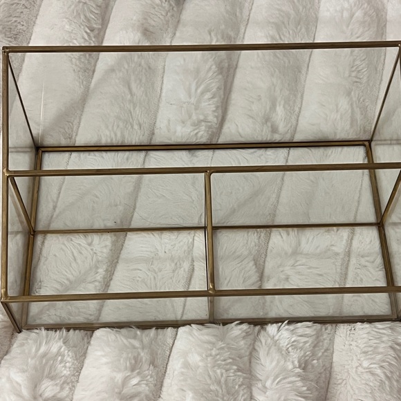 Gold Geometric Orgnaizer - Picture 2 of 2